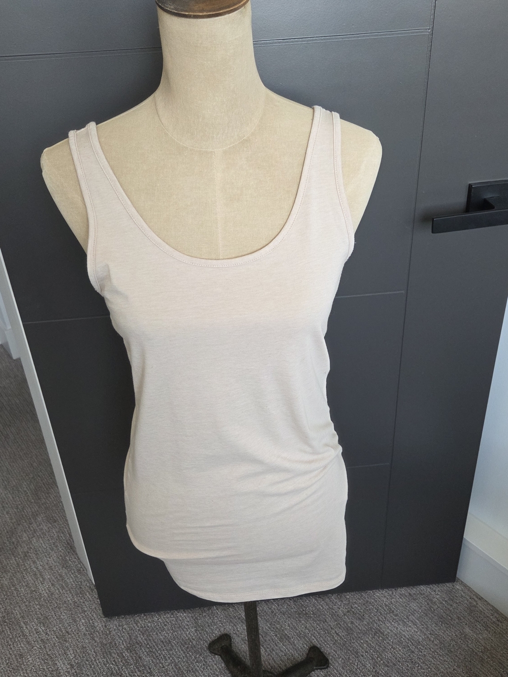 Vero Moda Beige Long Tank Top Women’s Medium Soft Stretch Layering Basic